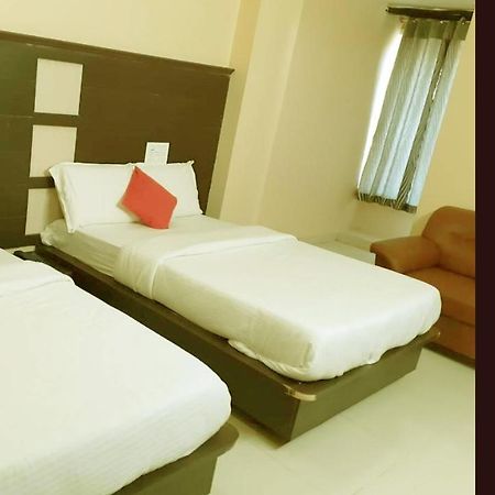 Vishnu Residency Mancherial Mancherāl Dış mekan fotoğraf